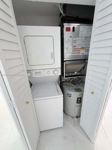 $1,995 | 1300 Wiley Street, Unit 2, Hollywood, FL 33019