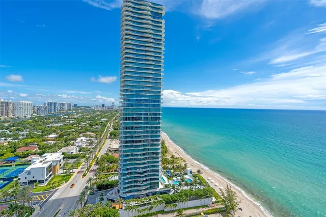 $6,500 | 19333 Collins Avenue, Unit 2703, Sunny Isles Beach, FL 33160