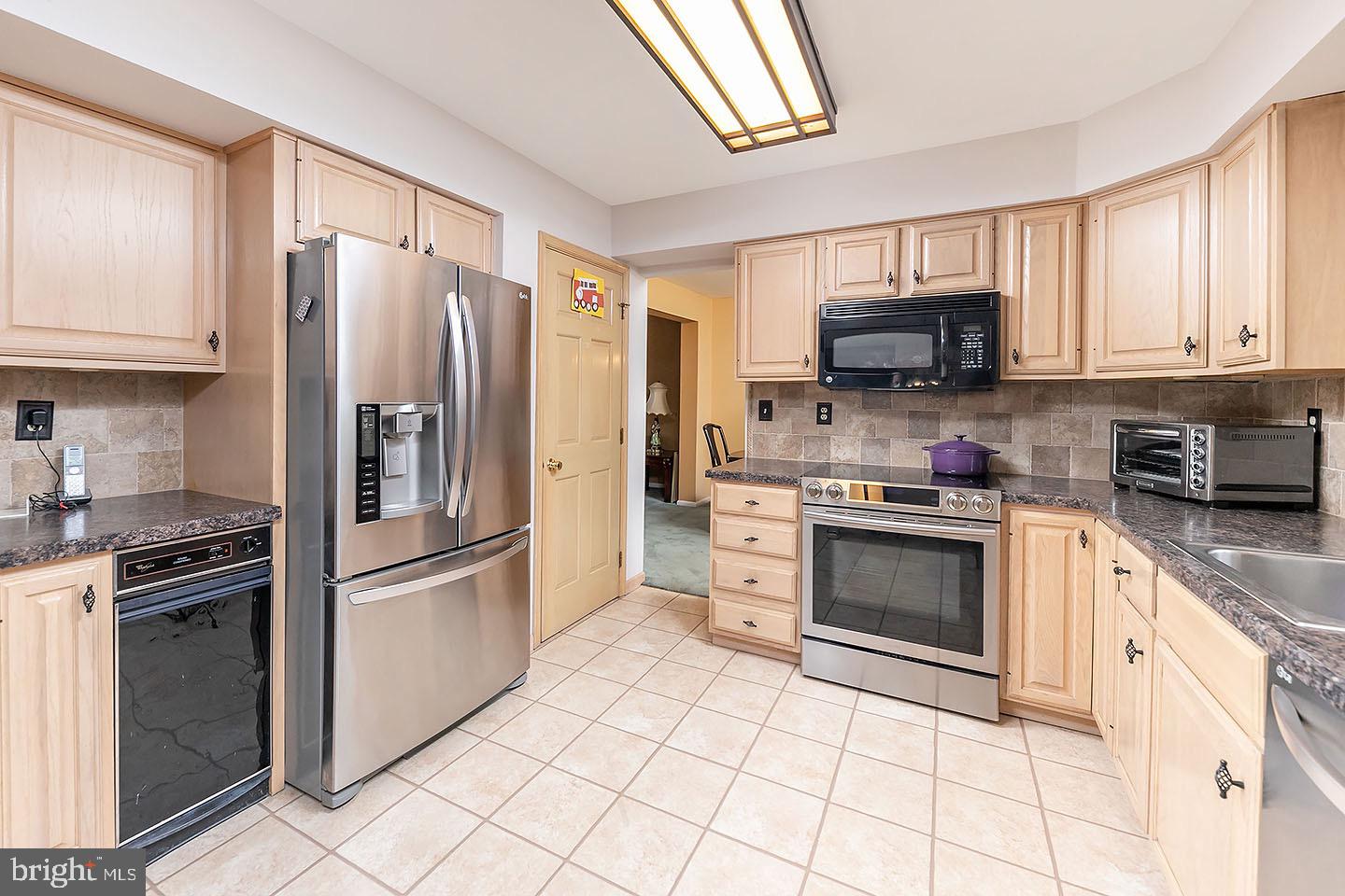 118 Lipizzan Road Sewell, NJ 08080 - Photo 8 of 23 Gallery Image 8