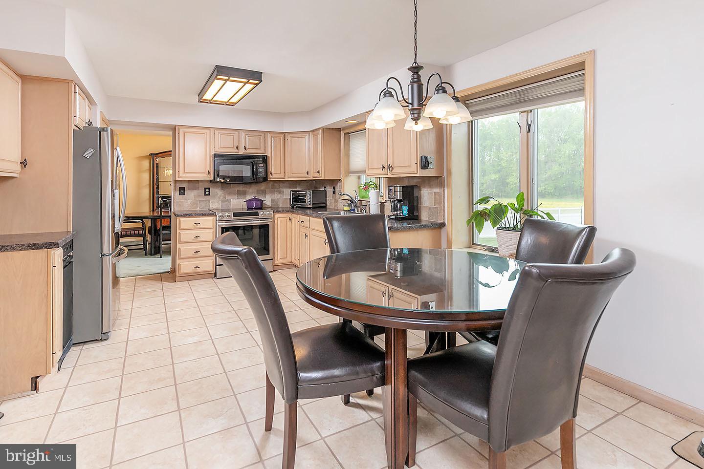 118 Lipizzan Road Sewell, NJ 08080 - Photo 9 of 23 Gallery Image 9
