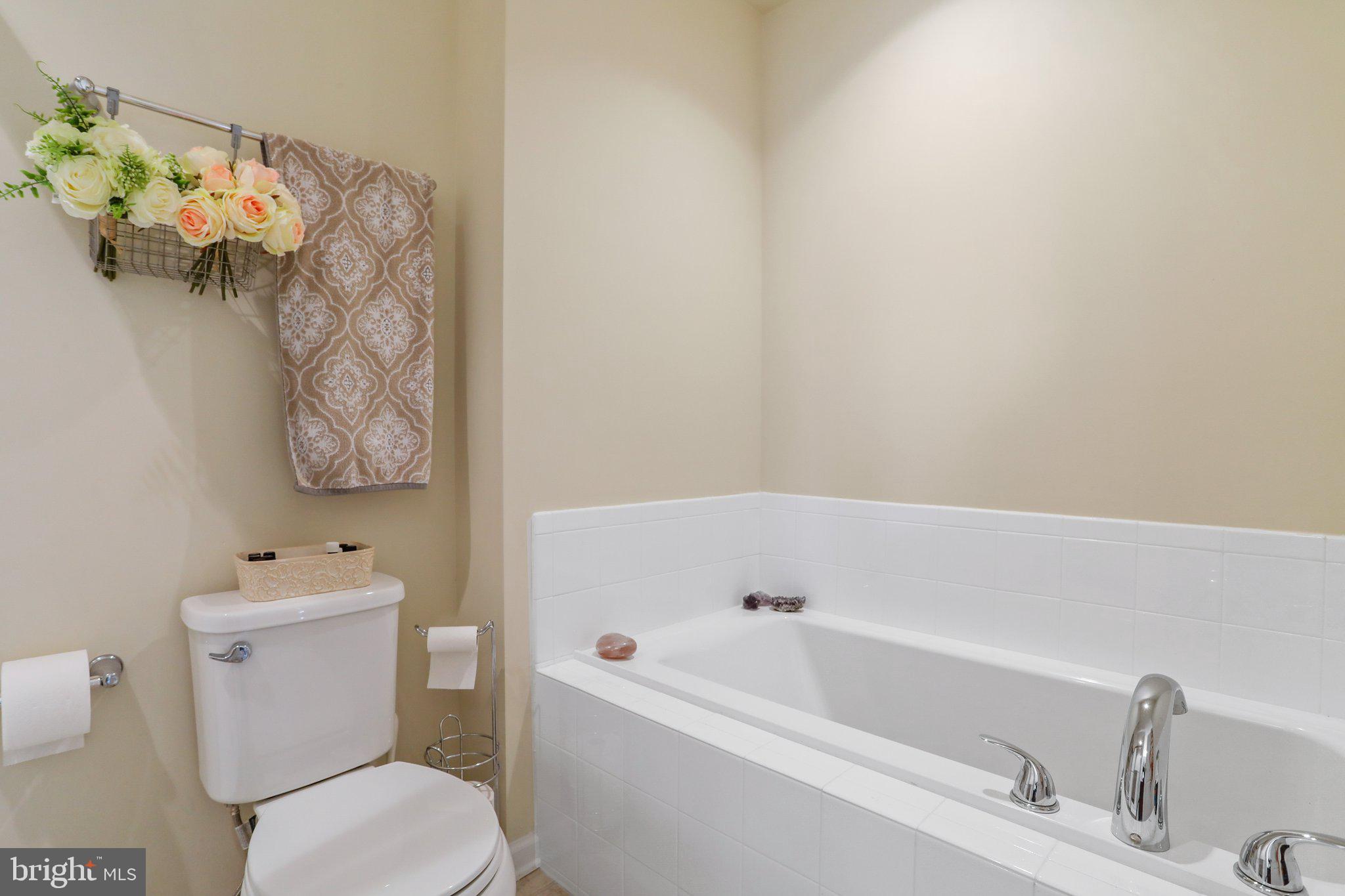 456 Rumbling Rock Road Hedgesville, WV 25427 - Photo 21 of 47