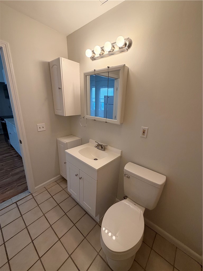 71 Hamlet Avenue, Unit 1R Woonsocket, RI 02895 - Photo 12 of 18