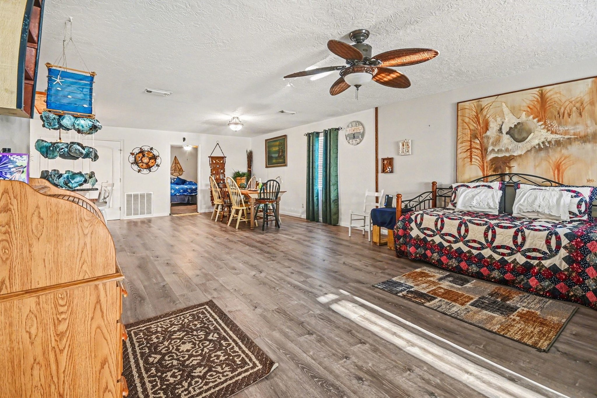 970 Wommack Drive Crystal Beach, TX 77650 - Photo 14 of 49 a living room with furniture