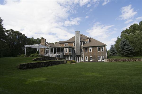 34 Wayside Inn Road Framingham, MA 01701 - Photo 3 of 28 Gallery Image 3