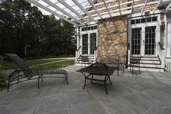 34 Wayside Inn Road Framingham, MA 01701 - Photo 4 of 28 Gallery Image 4