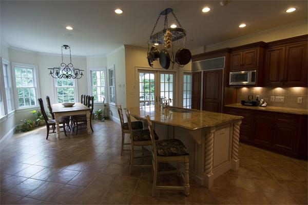 34 Wayside Inn Road Framingham, MA 01701 - Photo 6 of 28 Gallery Image 6