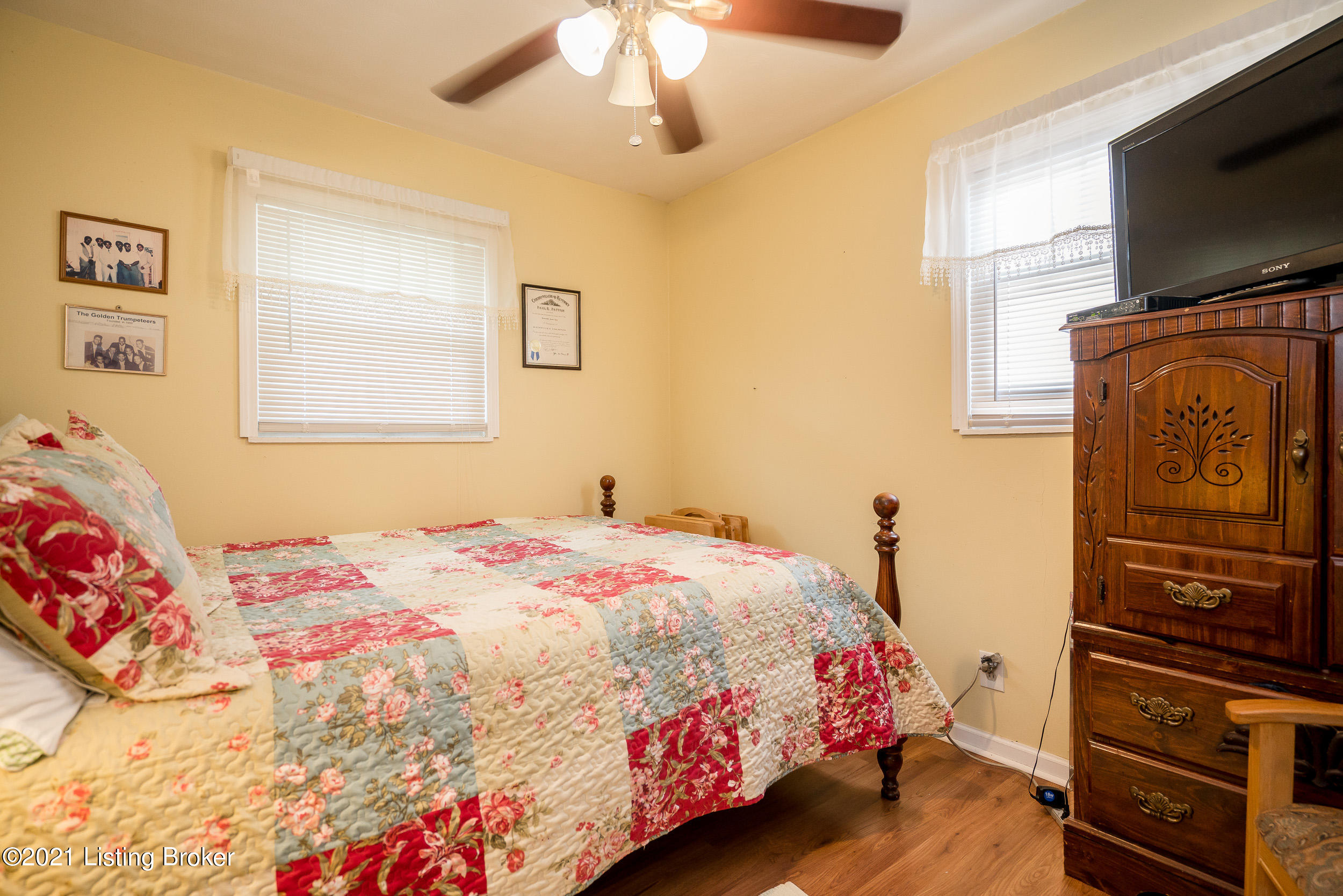 5011 Red Fern Road Louisville, KY 40218 - Photo 21 of 39 5011 Red Fern Rd-32