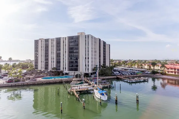 $2,200 | 10355 Paradise Boulevard, Unit 212, Treasure Island, FL 33706