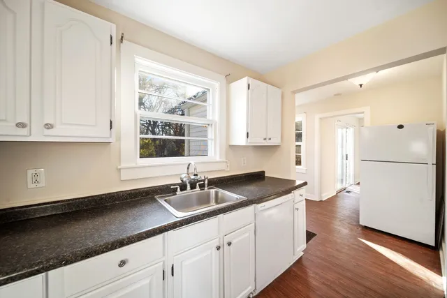 $439,900 | 1805 Gilbert Avenue, Downers Grove, IL 60515