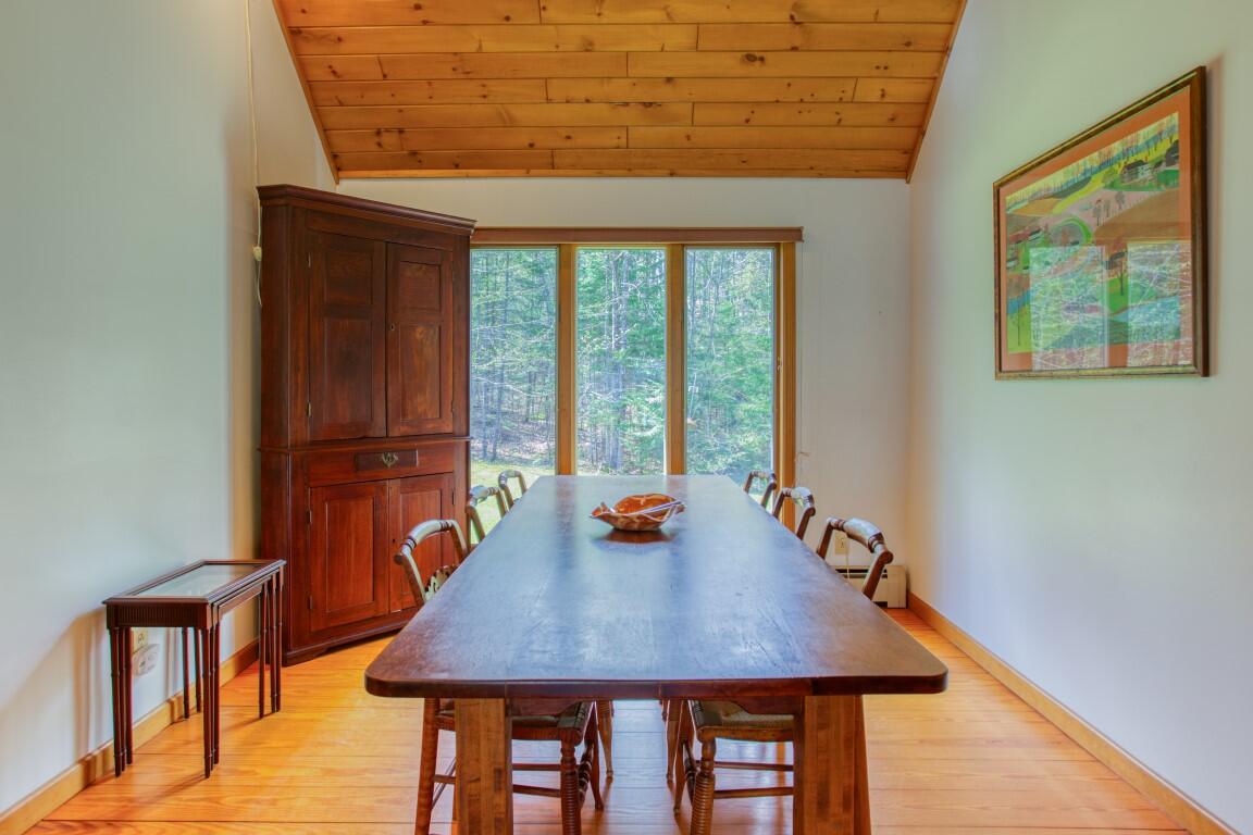 104 Meadow Cove Road East Boothbay, ME 04544 - Photo 13 of 44 11