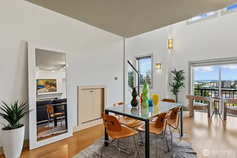 $949,000 | 745 Bellevue Avenue East, Unit 109, Seattle, WA 98102