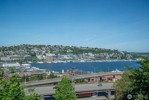 $949,000 | 745 Bellevue Avenue East, Unit 109, Seattle, WA 98102