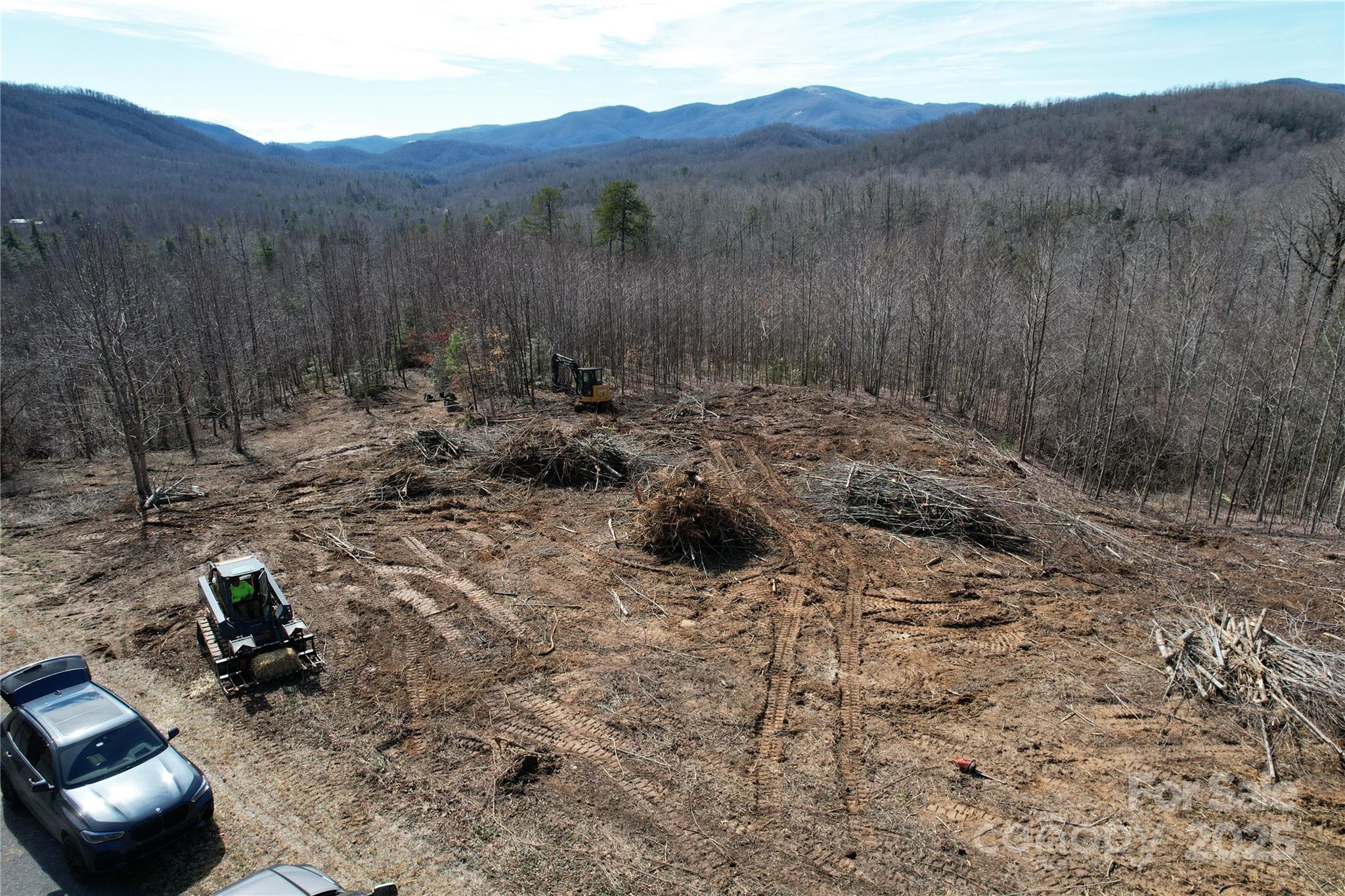 99999 Old Fort Road Old Fort, NC 28762 - Photo 4 of 8 a view of a backyard with trees