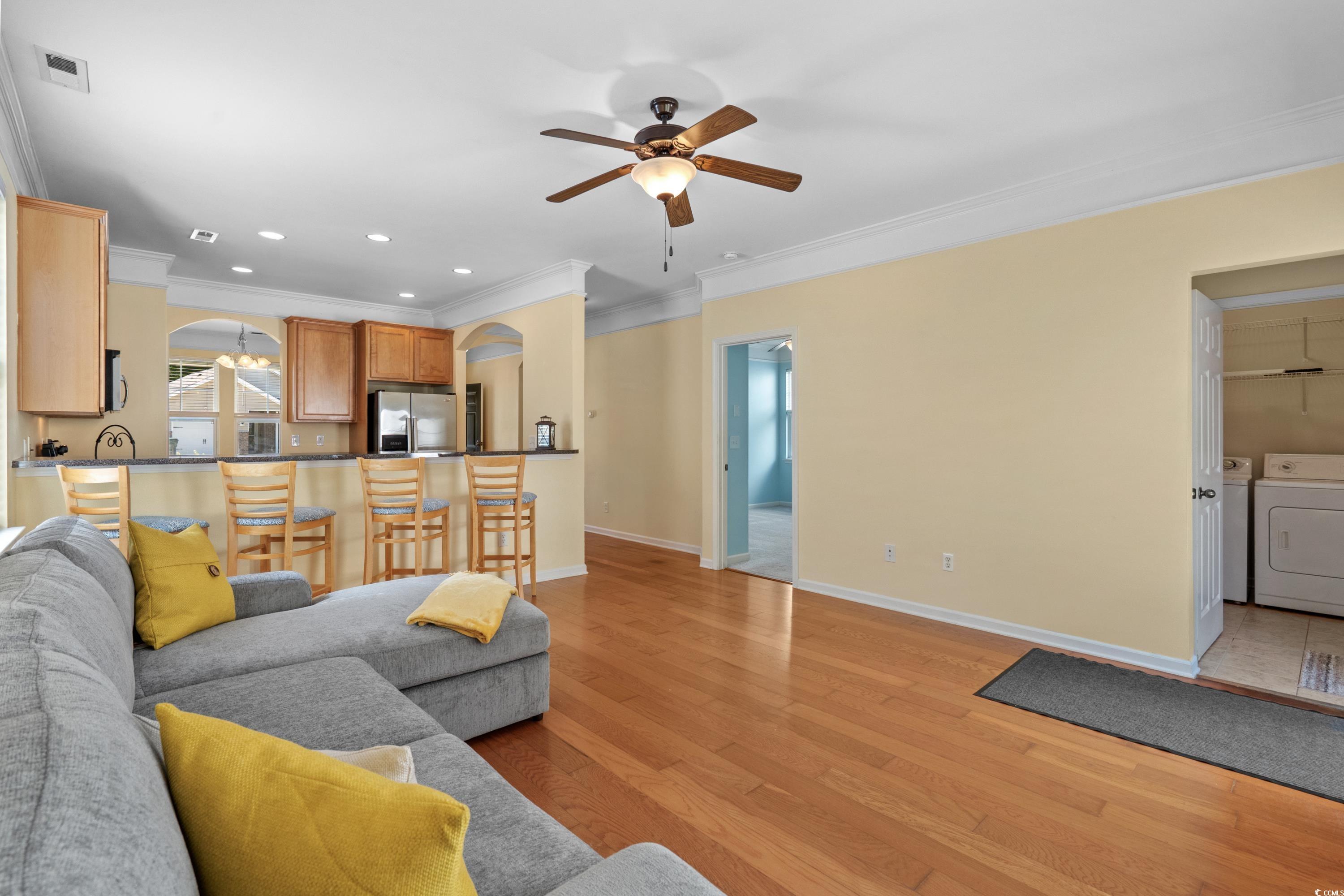 908 Oglethorpe Drive Conway, SC 29527 - Photo 10 of 40 Living room featuring arched walkways, independent