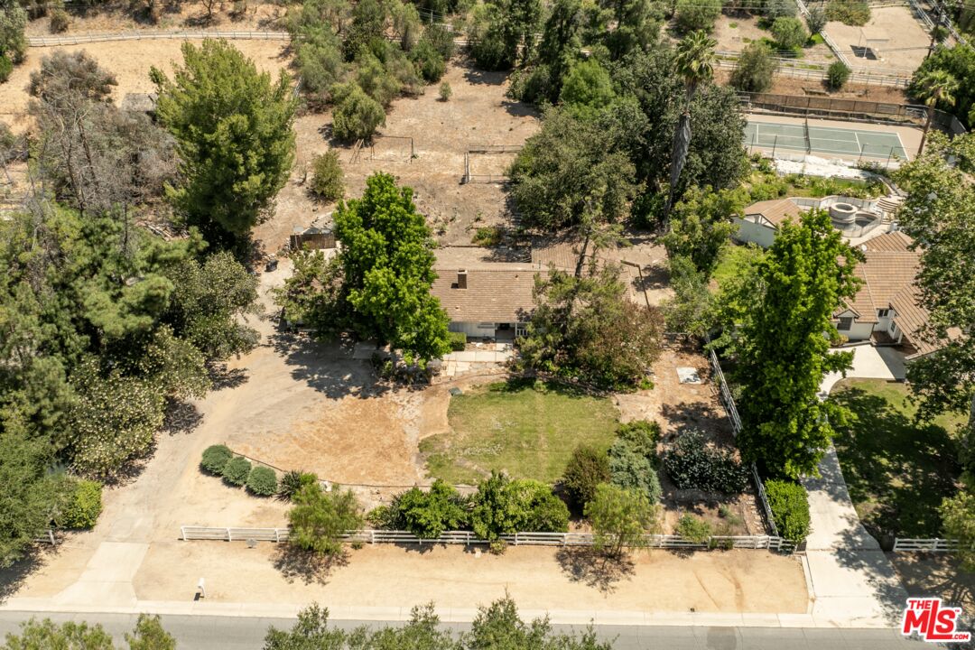 23909 Long Valley Road Hidden Hills, CA 91302 - Photo 2 of 10