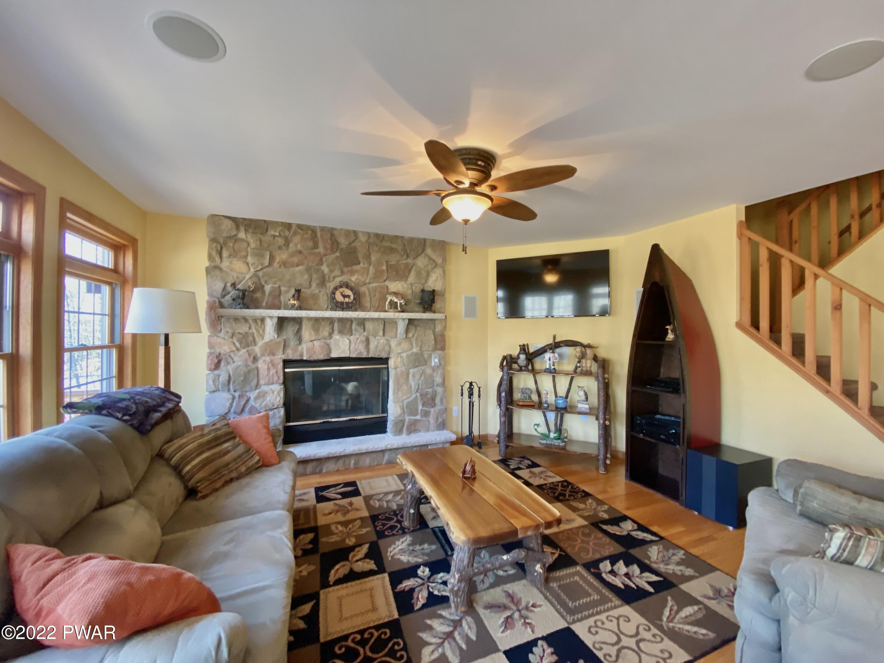 1036 Silver Spring Road Lake Ariel, PA 18436 - Photo 5 of 51 Living Room
