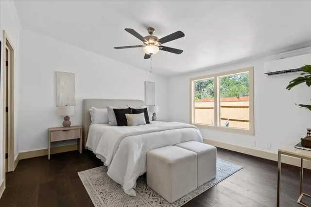 $2,100 | 21503 Coyote Trail, Lago Vista, TX 78645