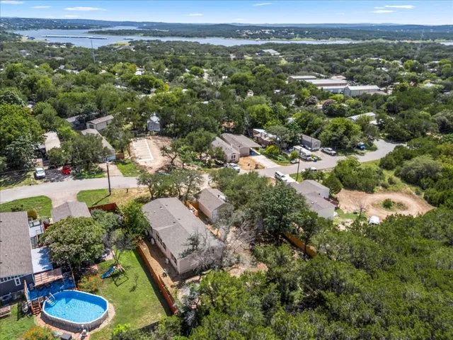 $2,100 | 21503 Coyote Trail, Lago Vista, TX 78645