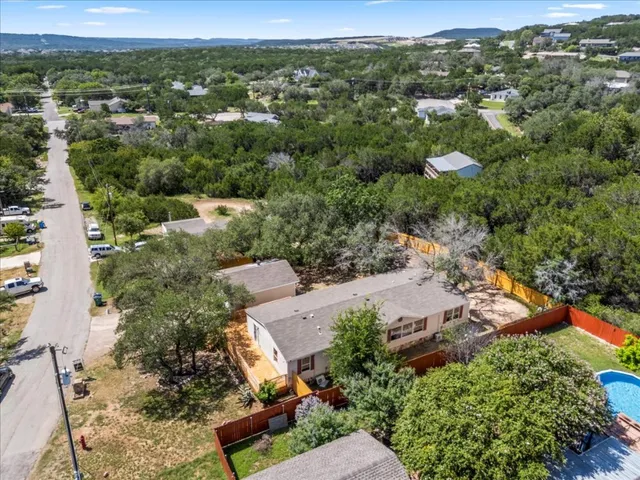 $2,100 | 21503 Coyote Trail, Lago Vista, TX 78645