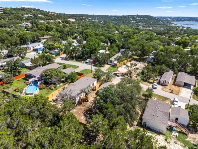 $2,100 | 21503 Coyote Trail, Lago Vista, TX 78645