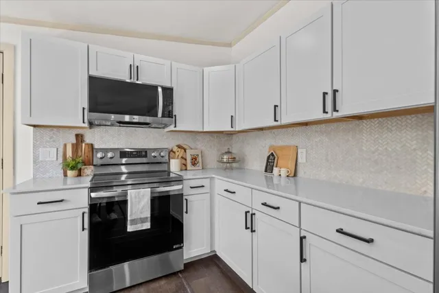 $2,100 | 21503 Coyote Trail, Lago Vista, TX 78645