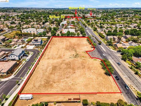 $1,780,000 | Walnut Boulevard, Brentwood, CA 94513