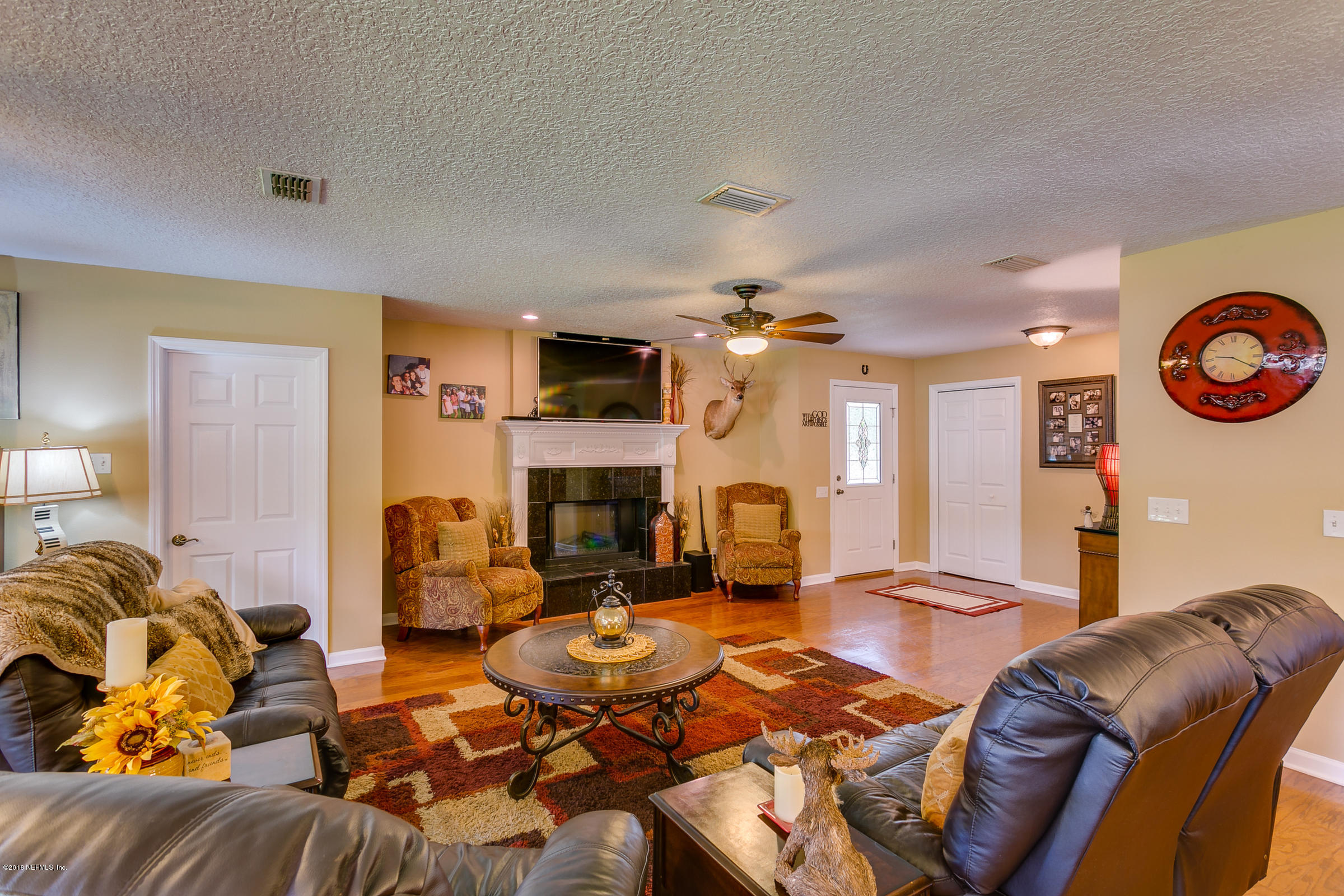 222 Circuit Rider Road Green Cove Springs, FL 32043 - Photo 14 of 31 Family_Room_View_2
