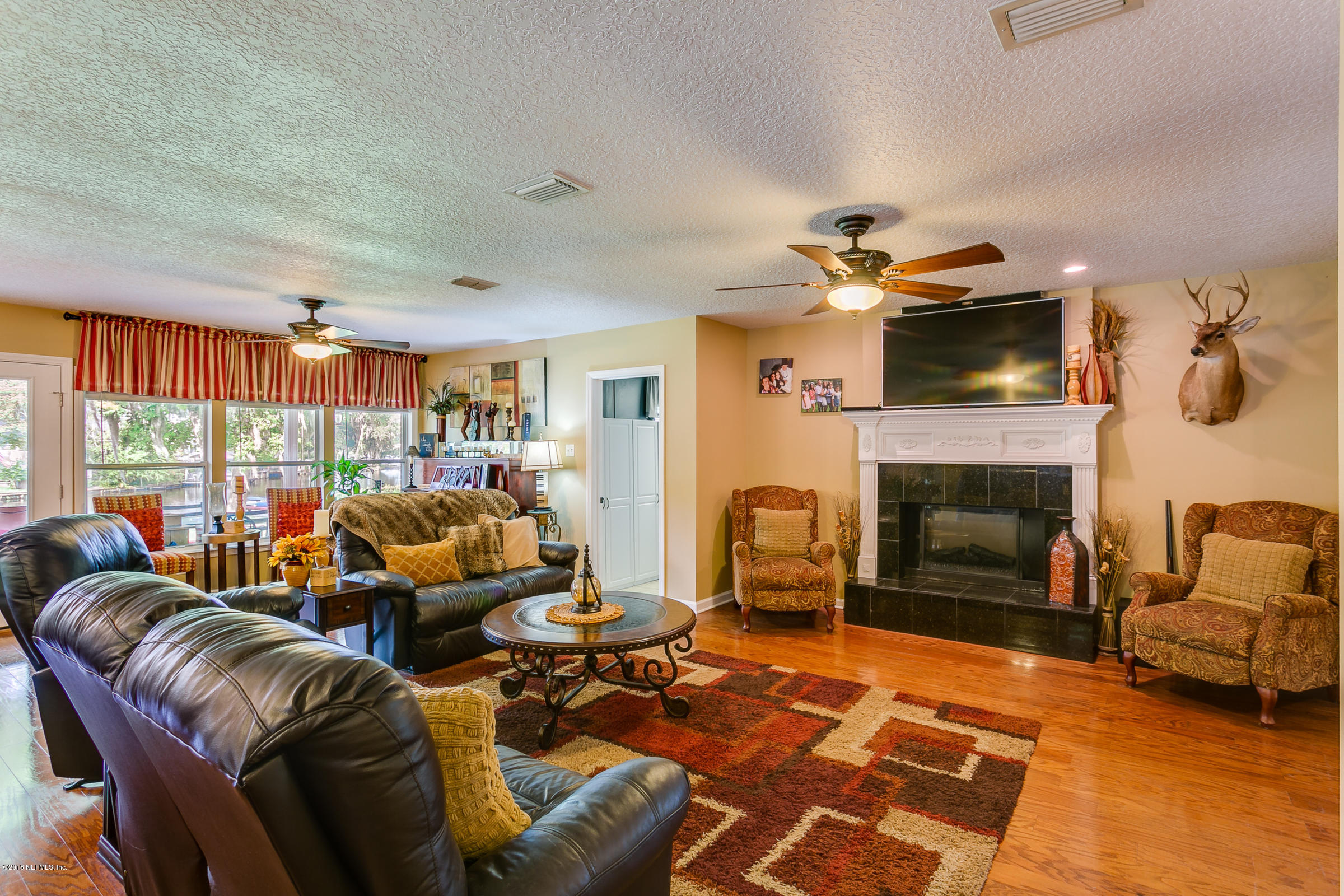 222 Circuit Rider Road Green Cove Springs, FL 32043 - Photo 7 of 31 Family_Room_View_1