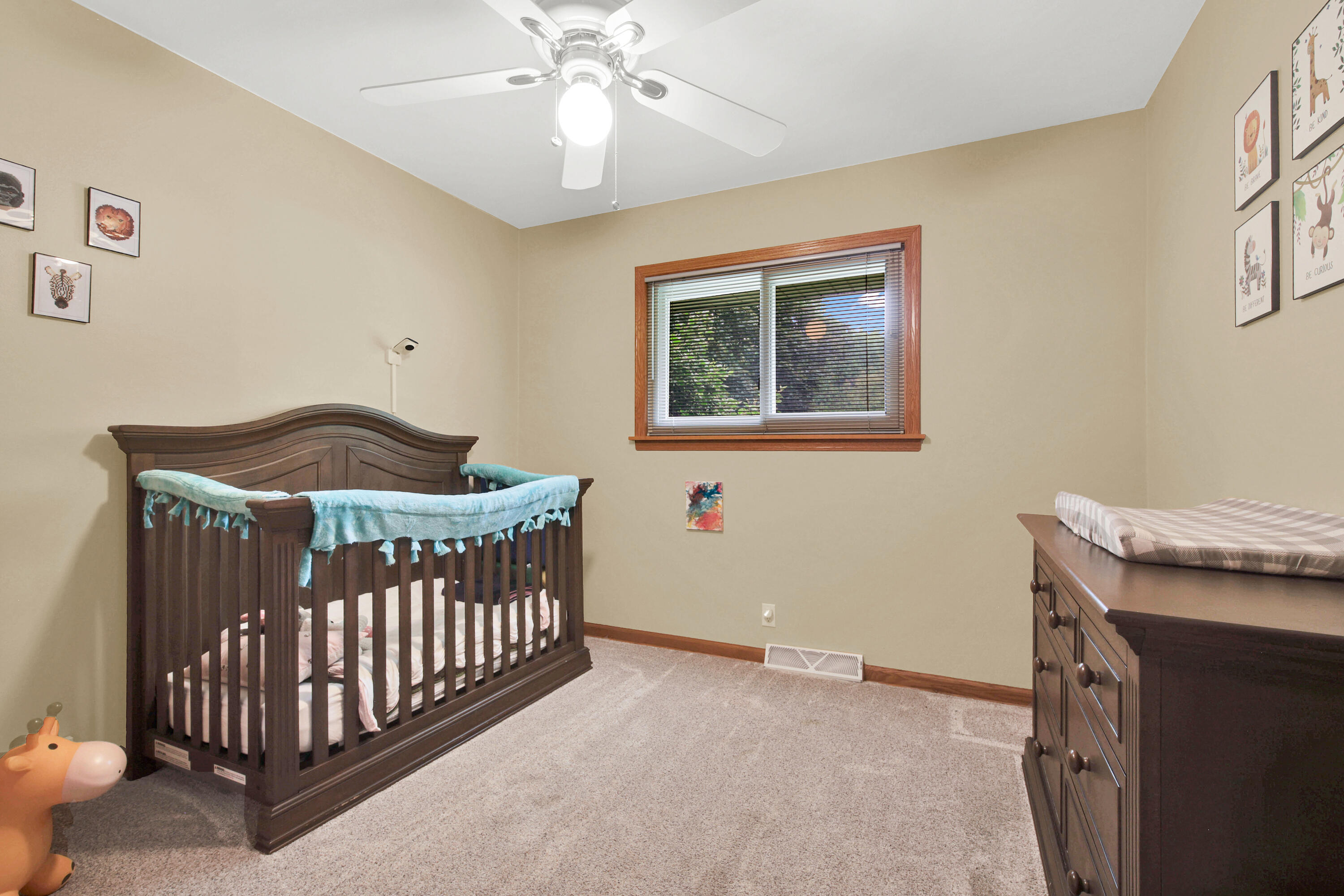 2614 West Chestnut Road Mequon, WI 53092 - Photo 16 of 25 Bedroom Three