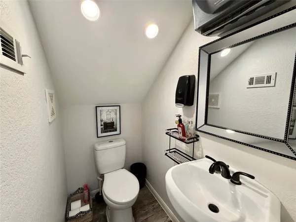 $425,000 | 14110 Brownsville Street, Houston, TX 77015