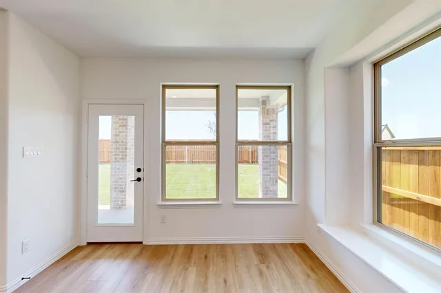 $566,708 | 3712 Lavon Drive, Pilot Point, TX 76258