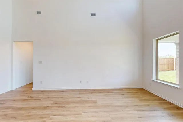 $566,708 | 3712 Lavon Drive, Pilot Point, TX 76258