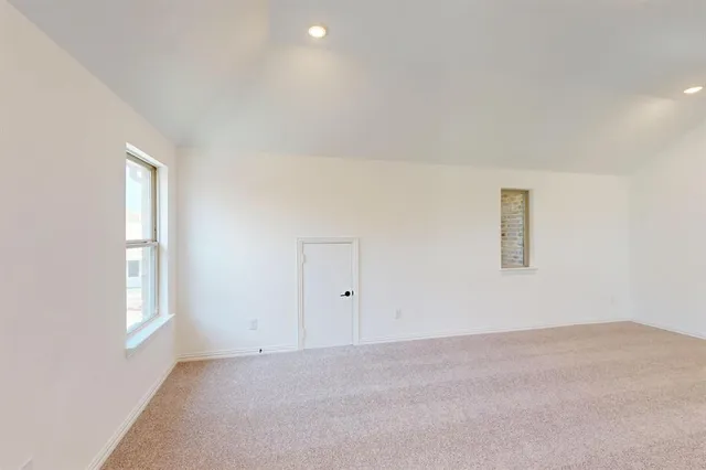 $566,708 | 3712 Lavon Drive, Pilot Point, TX 76258