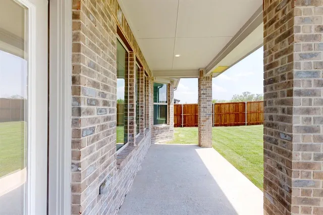 $566,708 | 3712 Lavon Drive, Pilot Point, TX 76258