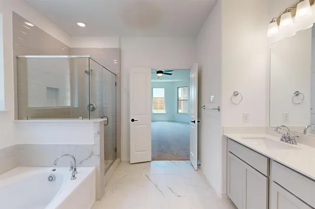 $566,708 | 3712 Lavon Drive, Pilot Point, TX 76258