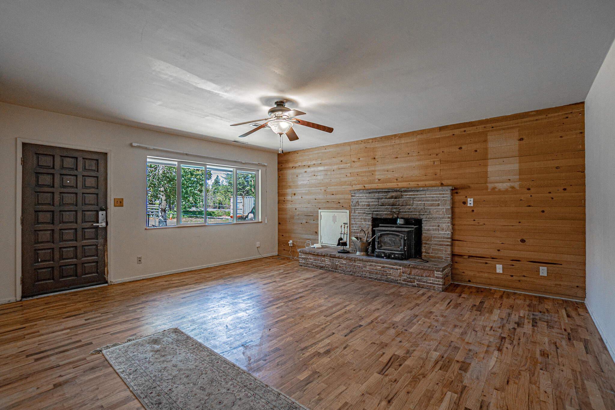 4539 Colver Road Phoenix, OR 97535 - Photo 6 of 33