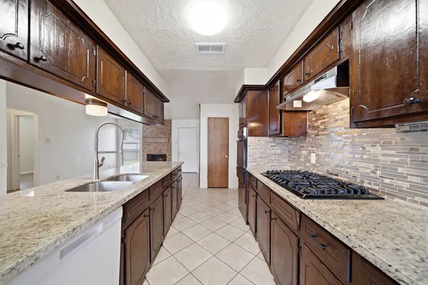 $1,900 | 4506 Jamaica Lane, Pasadena, TX 77505