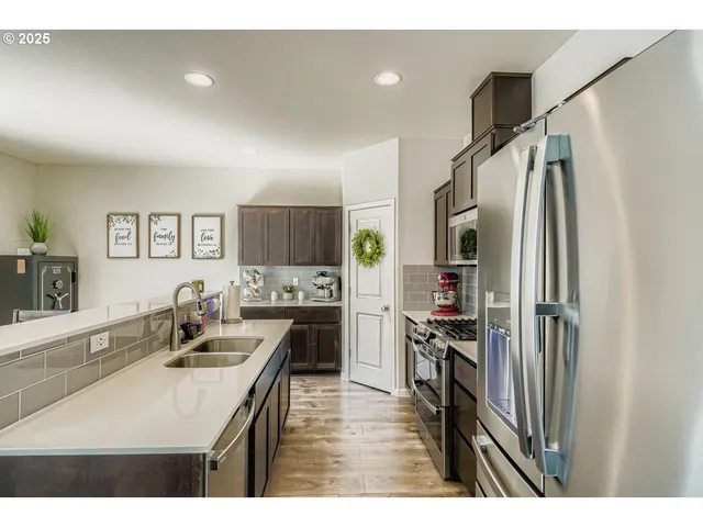 $499,900 | 900 Bear Creek Drive, Molalla, OR 97038