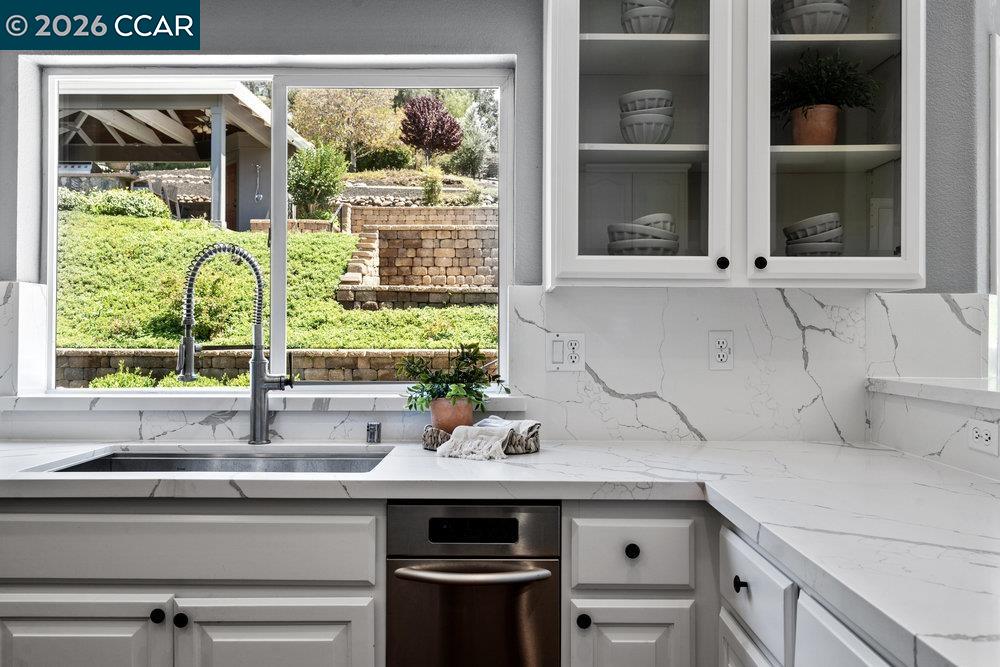 825 Bertram Street Walnut Creek, CA 94598 - Photo 18 of 60