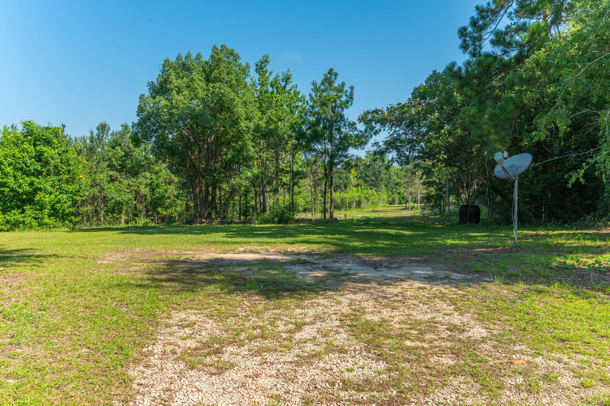 3612 Roche Avenue Vernon, FL 32462 - Photo 14 of 23 9-web-or-mls-Roche Ave Exterior-1