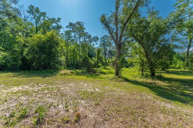 $449,900 | 3612 Roche Avenue, Vernon, FL 32462