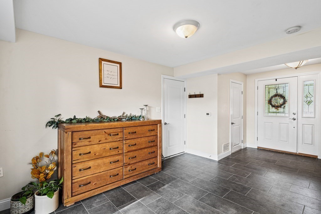 2 Tumelty Road Peabody, MA 01960 - Photo 5 of 41 Gallery Image 5