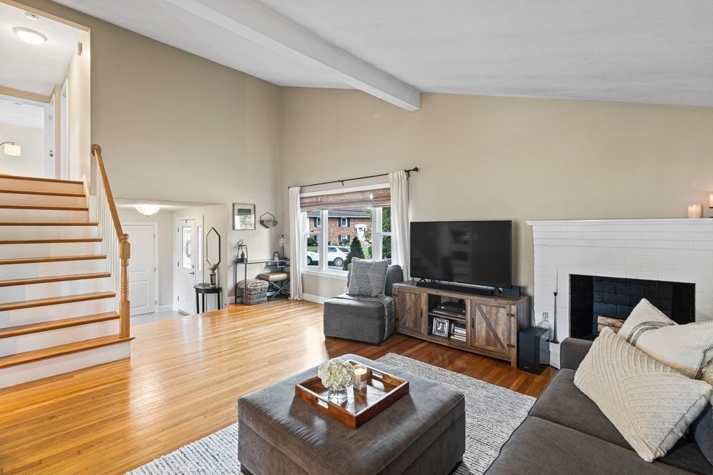 2 Tumelty Road Peabody, MA 01960 - Photo 8 of 41 Gallery Image 8