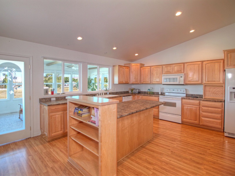 3036 B B 1/2 Road Grand Junction, CO 81503 - Photo 4 of 34 Gallery Image 4
