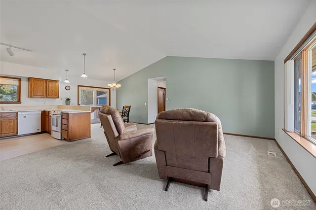 $575,000 | 720 North 17th Street, Mount Vernon, WA 98273