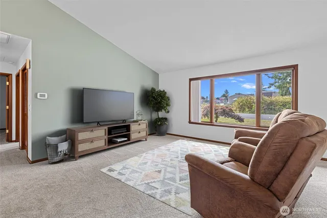 $575,000 | 720 North 17th Street, Mount Vernon, WA 98273