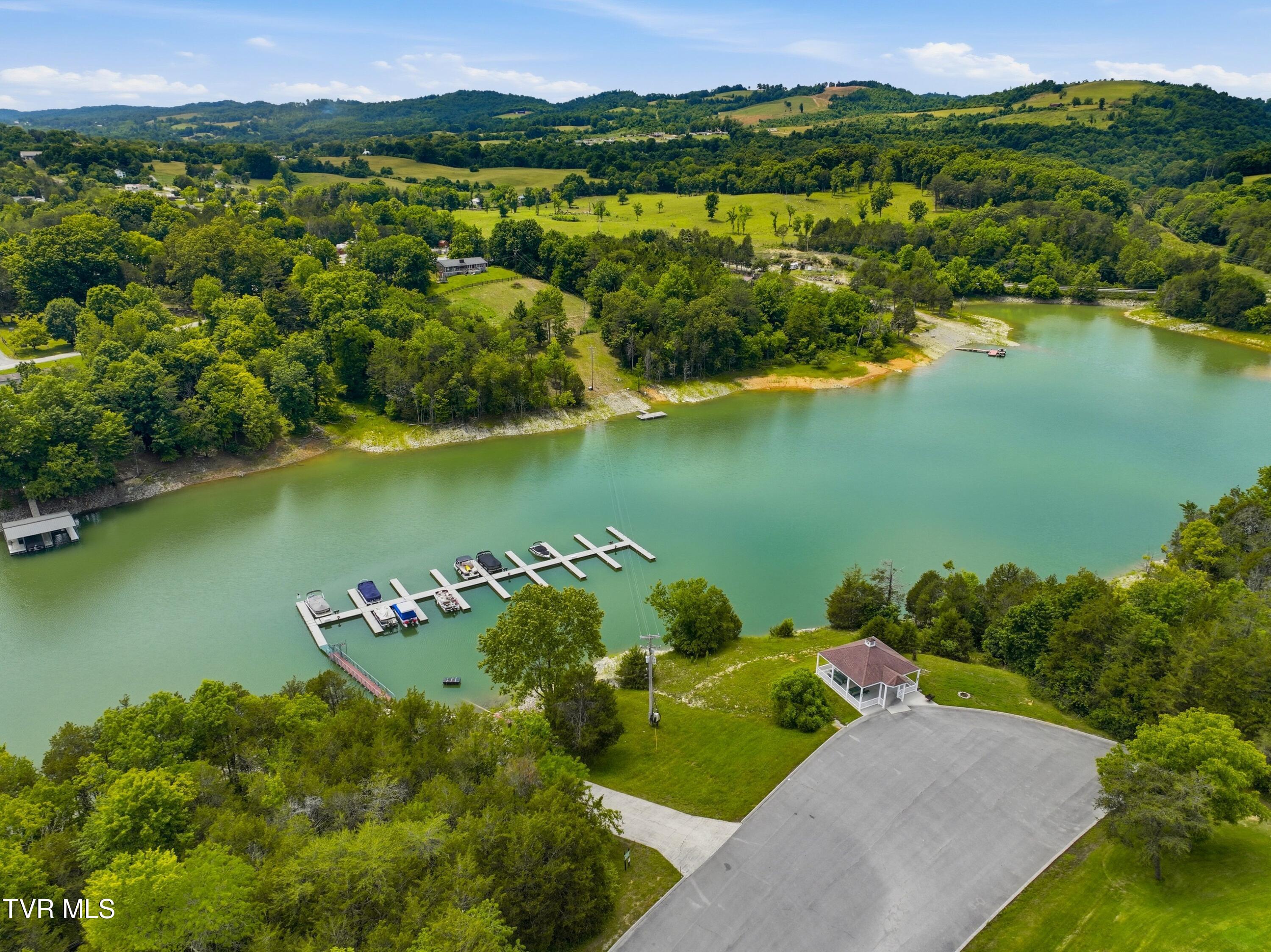 Lot 110 Eagles Ridge, Unit 110 Tazewell, TN 37879 - Photo 12 of 17 012-EaglesRidge-Tazewell-TN-37879-SMALL