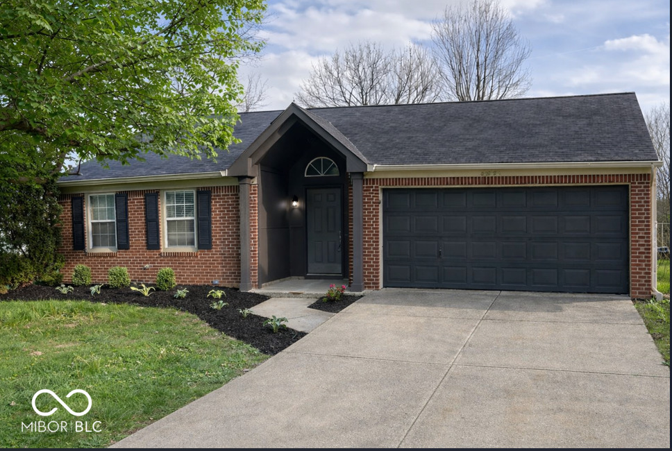 6815 Cherry Laurel Lane Fishers, IN 46038 - Photo 1 of 20
