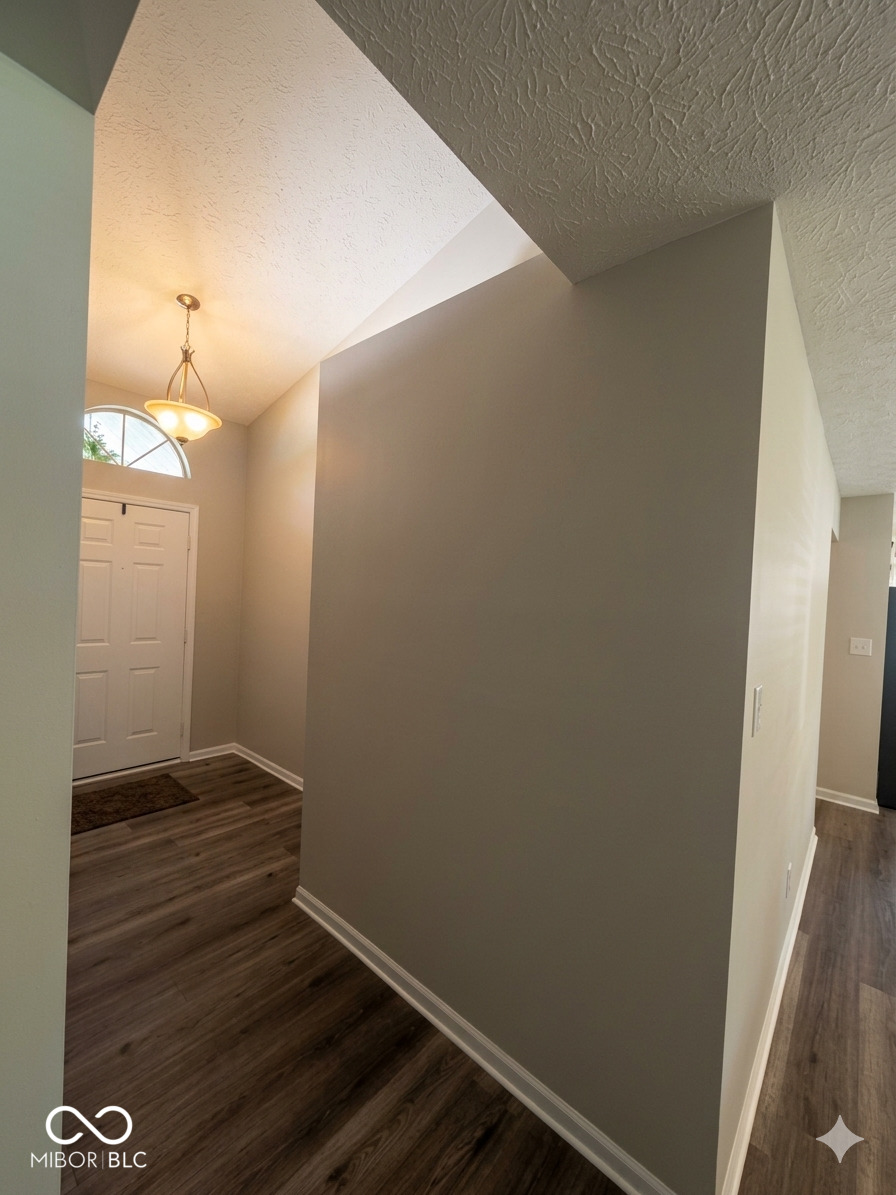 6815 Cherry Laurel Lane Fishers, IN 46038 - Photo 3 of 20