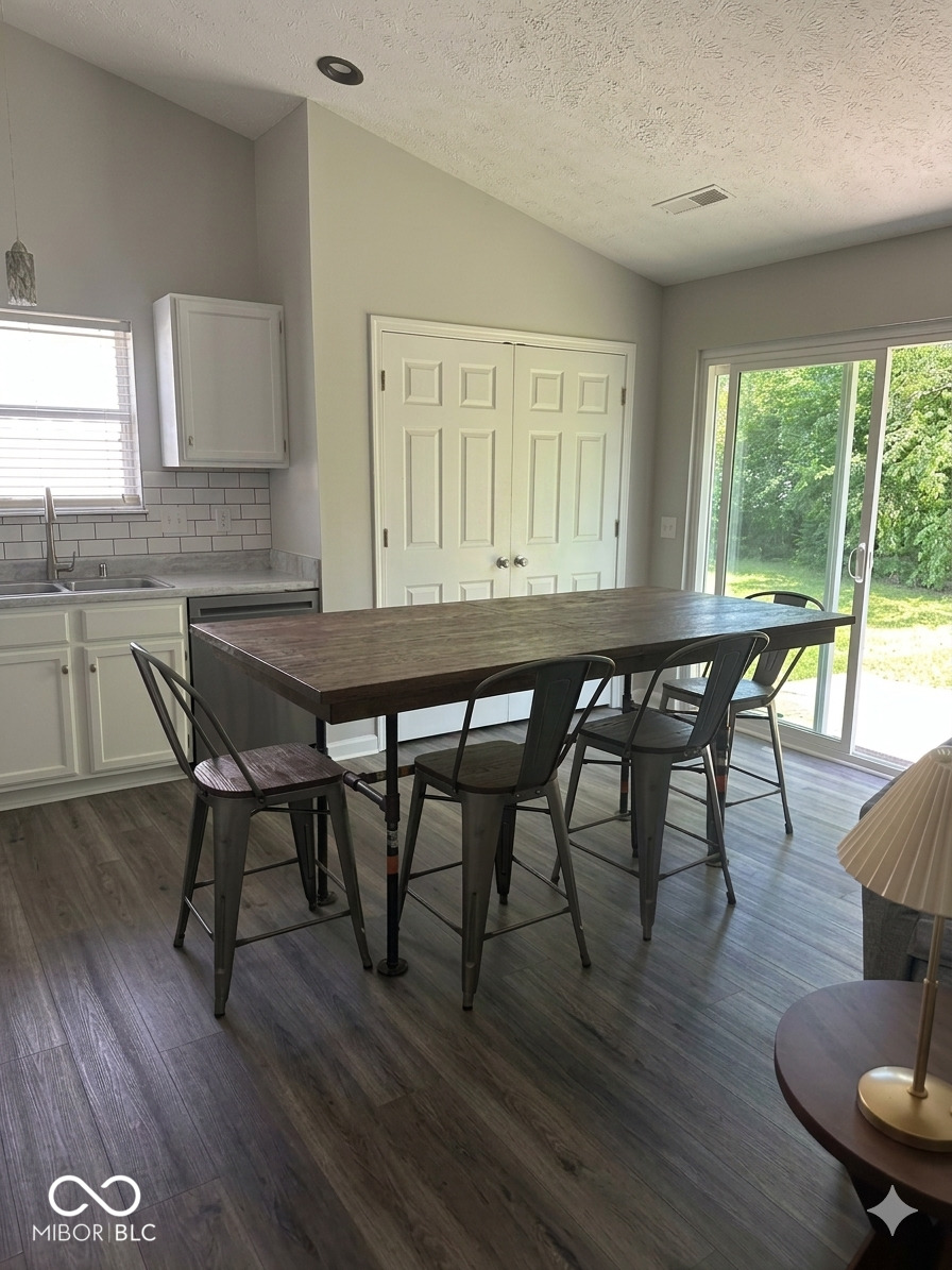 6815 Cherry Laurel Lane Fishers, IN 46038 - Photo 9 of 20